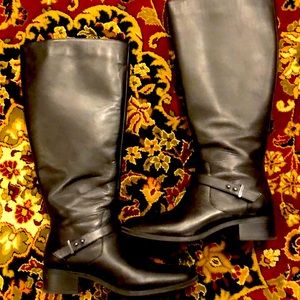 Beautiful tall leather black boots